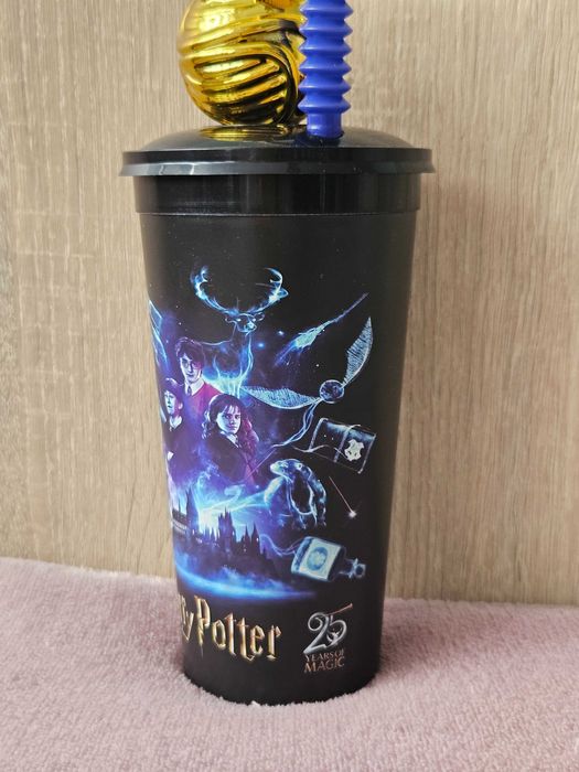 Kubek HARRY POTTER (złoty znicz)