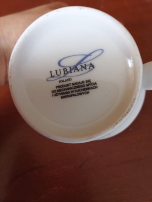 Mlecznik Lubiana PRL, biała porcelana, antyk