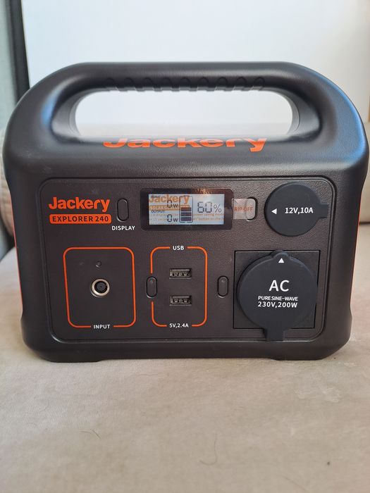 Зарядна станція Jackery 240