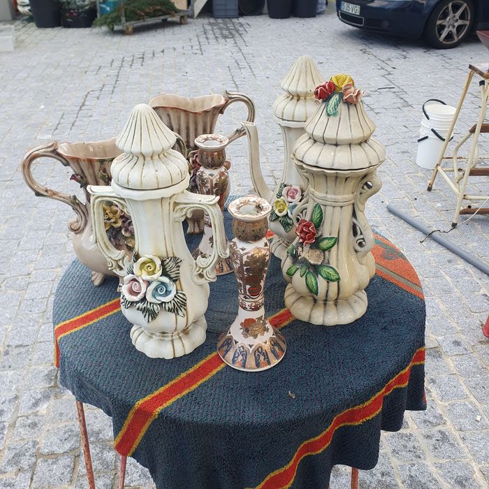 Varias peças decorativas