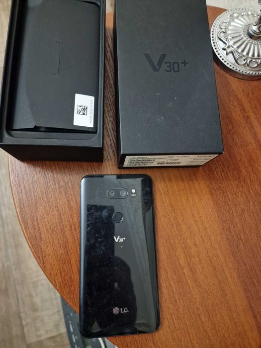 lg v30 - купить мобильные телефоны и смартфоны - Цена на OLX.ua