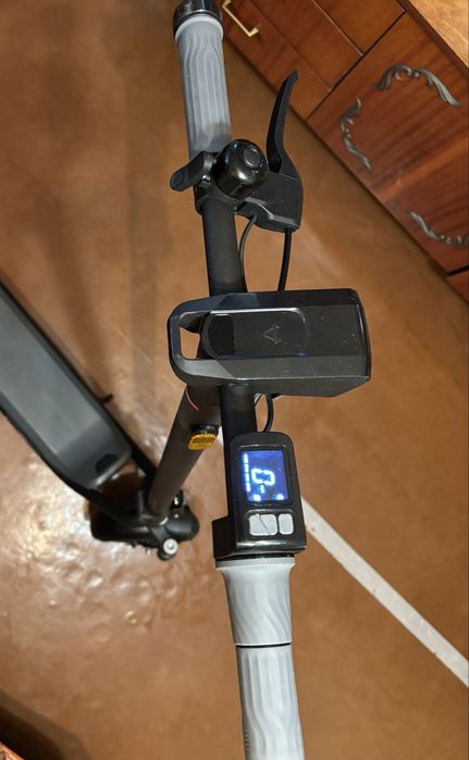 Електросамокат NIU Kick Scooter