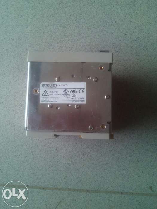 Блок питания Omron S8VS-24024 импульсный (блок живлення)