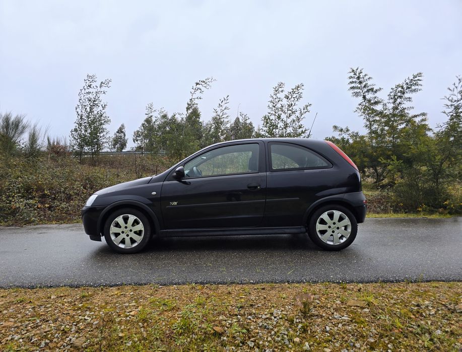 Opel Corsa 1.7 DTI Sport Nacional