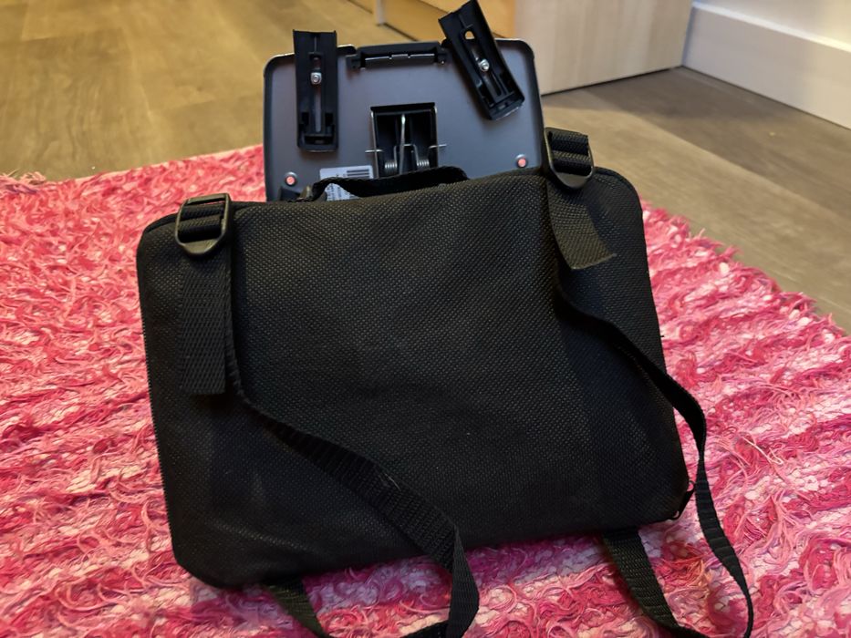 Leitor de dvd Mitsai e suporte de automóvel