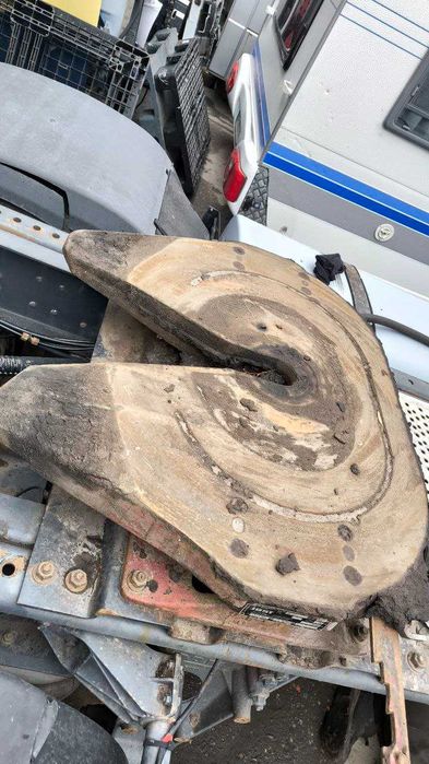 Сідло JOST JSK 37C на Даф Ман