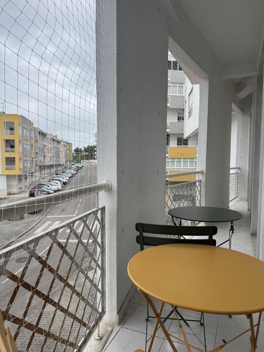 Almada quarto (a 300m da fertagus)(15 minutos de Lisboa)