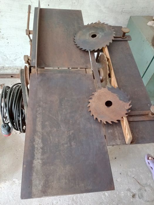 Циркулярна пила з фуганком