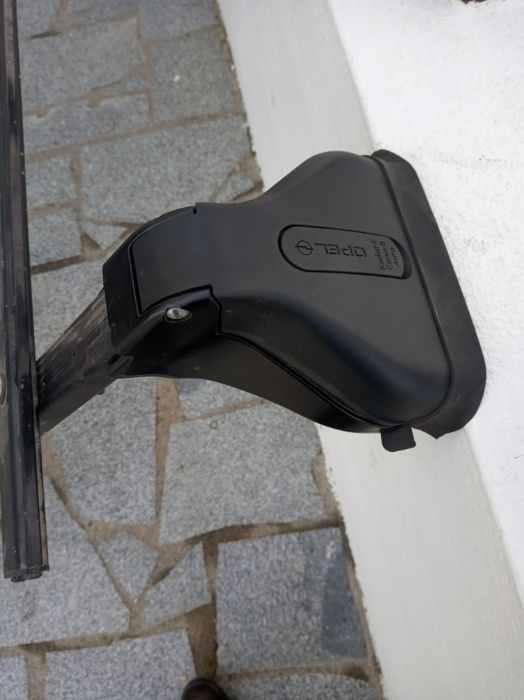 Grade tejadilho Opel em alumínio praticamente nova!