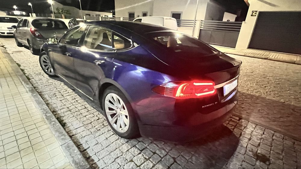 Tesla Modelo S75D 10/2018