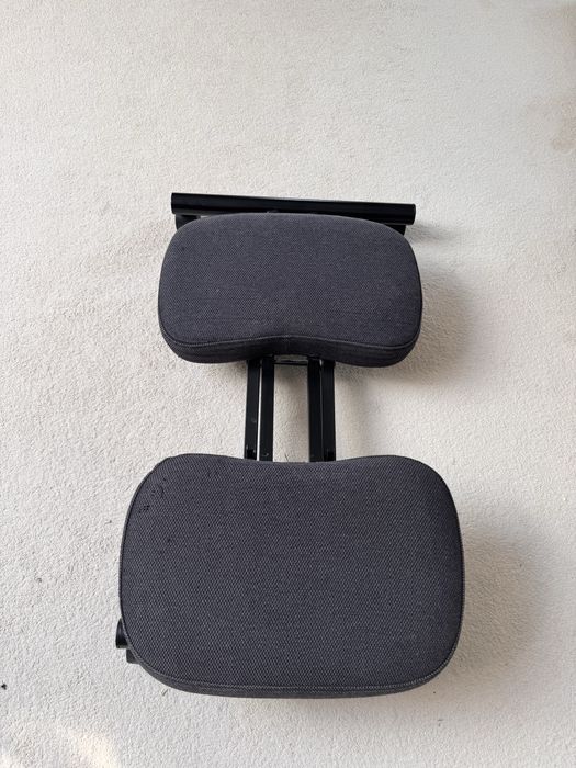IKEA - EIFRED Gunnared krzesło do biurka klęcznik kleękosiad