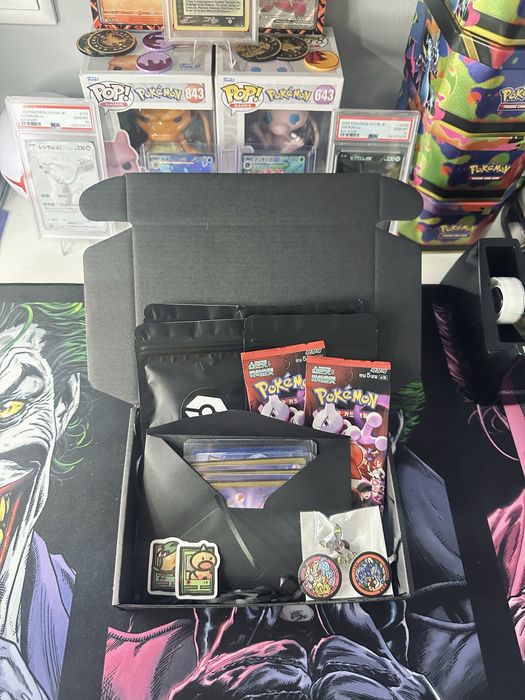 Pokemon TCG: Mystery Box