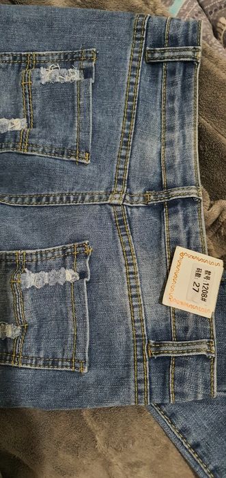 продам новые джинсы