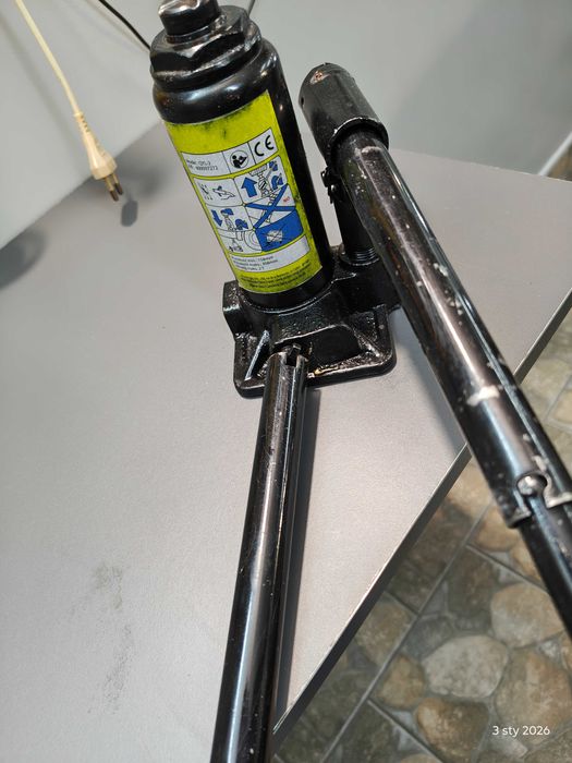 Podnosnik samochodowy