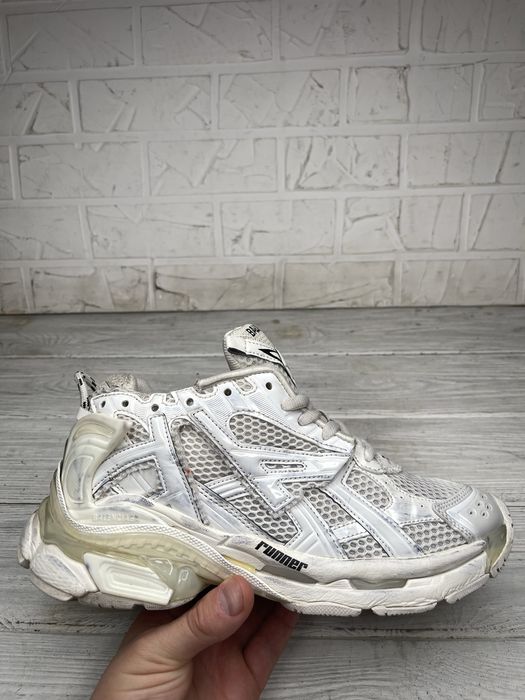 Нереальные модные balenciaga runner white (для ценителей )