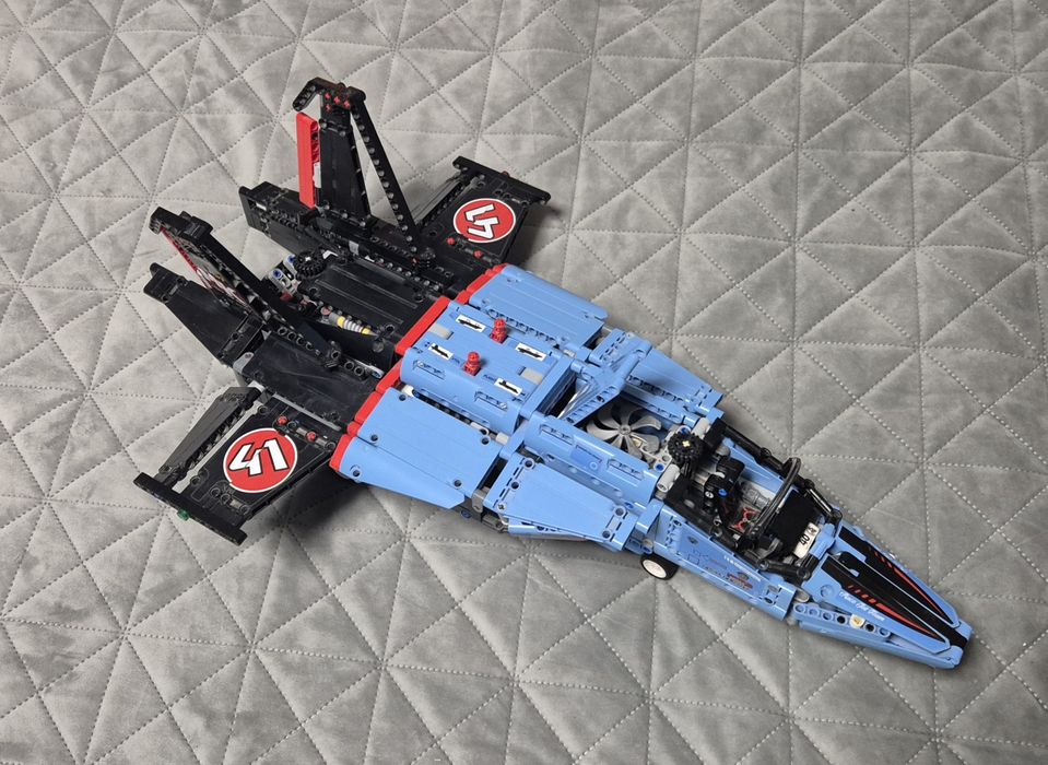 Конструктор Lego Technic 42066 реактивний літак винищувач