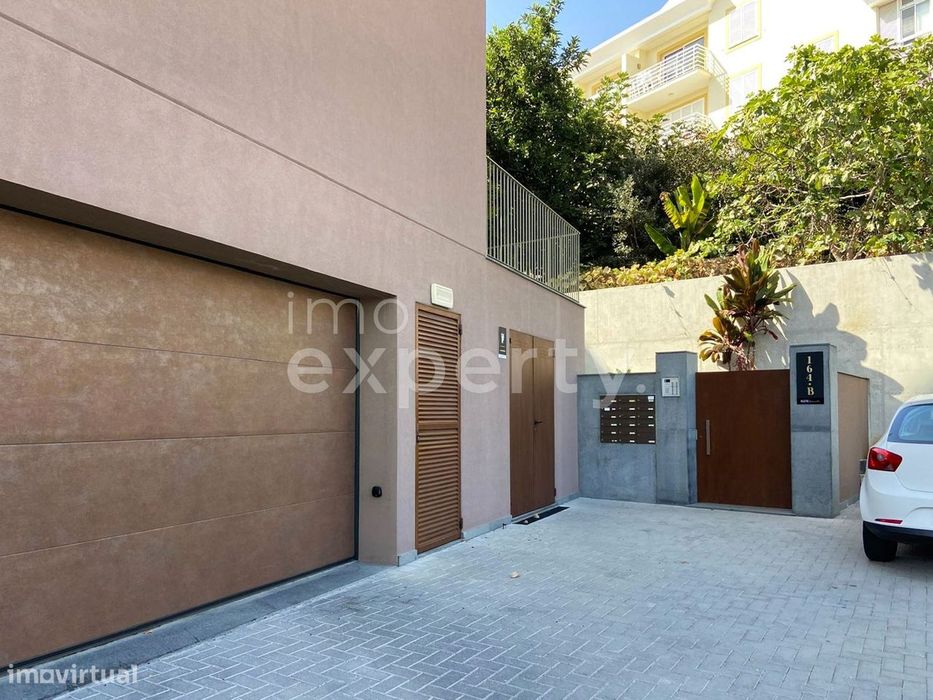 Apartamento T2 | Edifício Lourencinha II | Câmara De Lobos