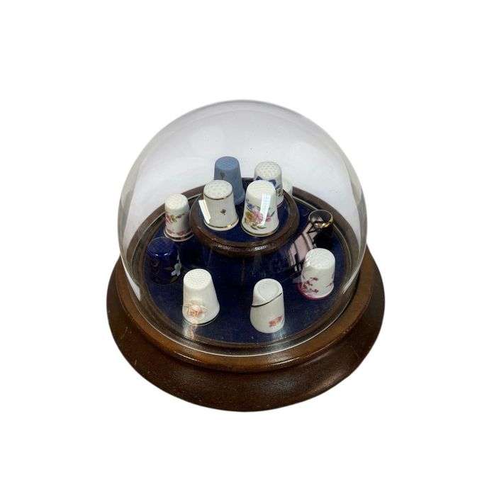 Coleção de 12 Dedais em Porcelana