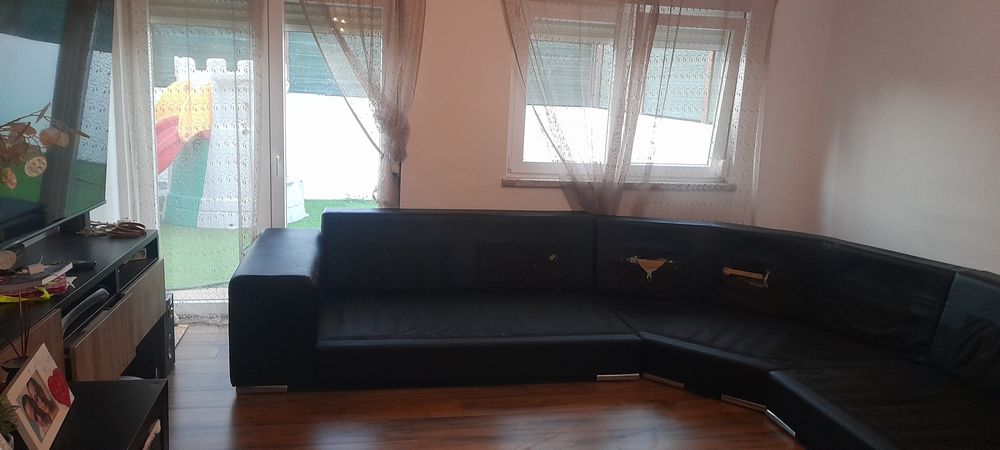 Sofá grande para despachar e recuperar . Urgente até terça-fe