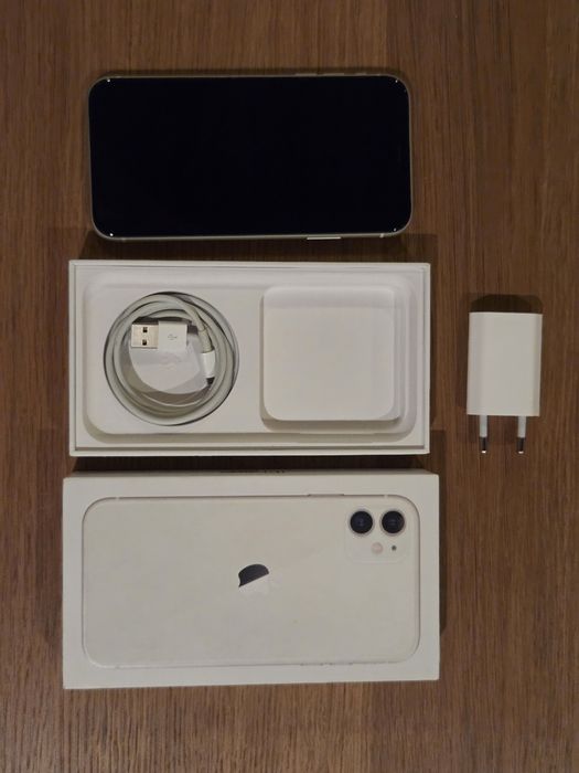 IPhone 11 128GB Branco