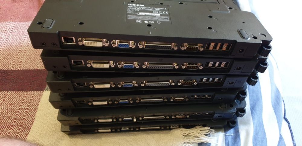 Toshiba - Docking Stations, such as NEW II64751082594689120