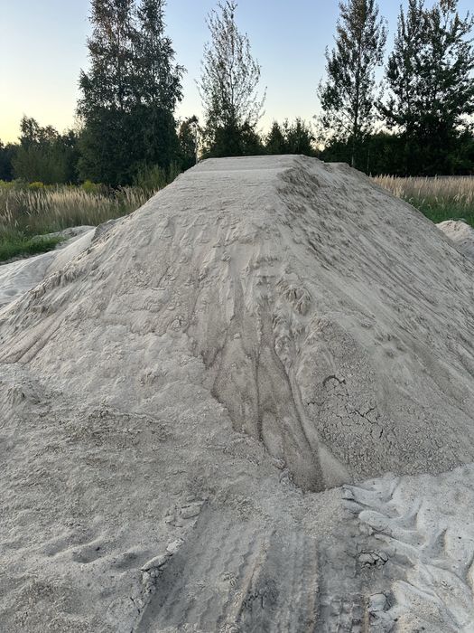 Piasek do mixokreta * Grysy do betonu * Dowóz od 1 do 27 ton *