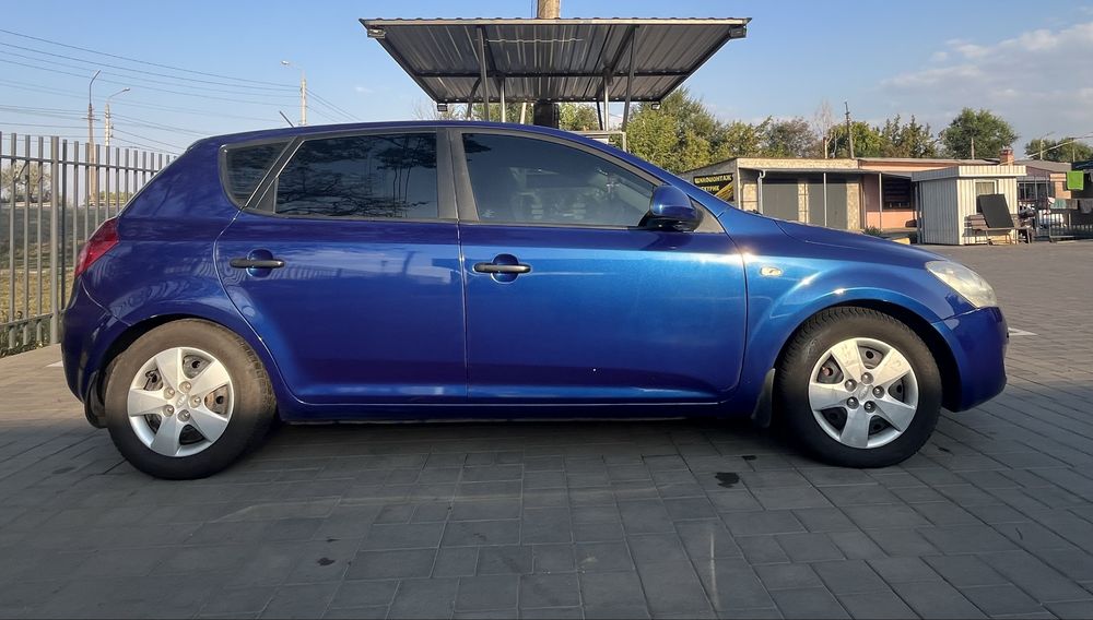 Продам Kia Ceeʼd