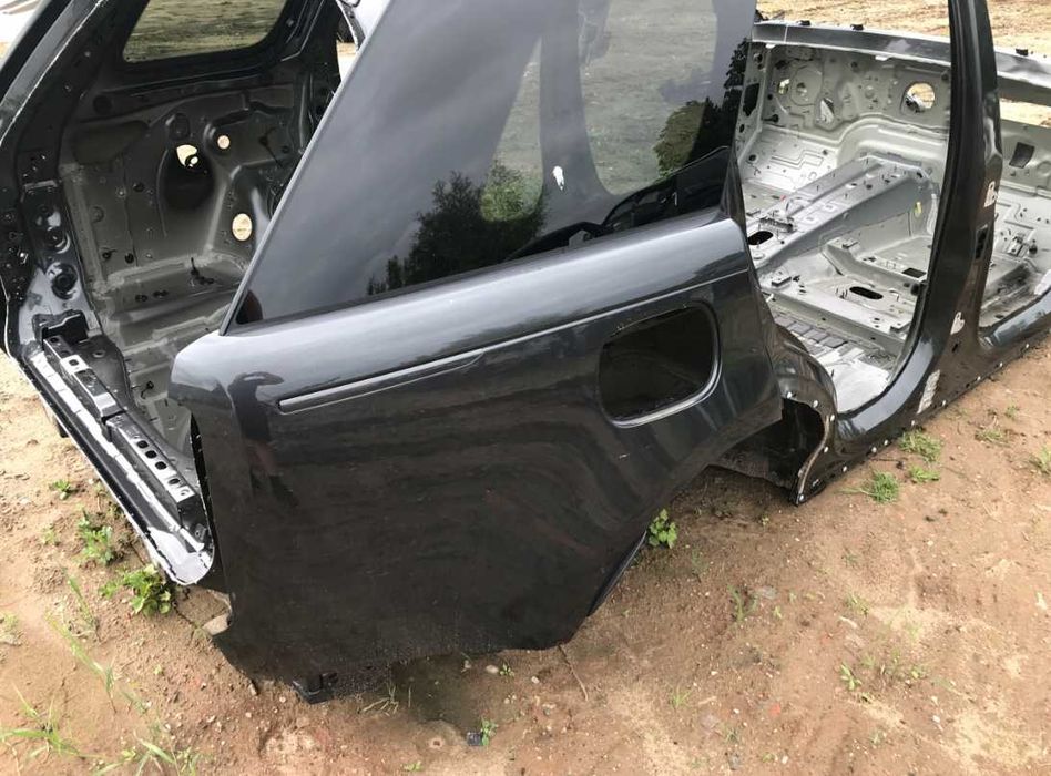 Четверть Range Rover L460 крило кузов разборка