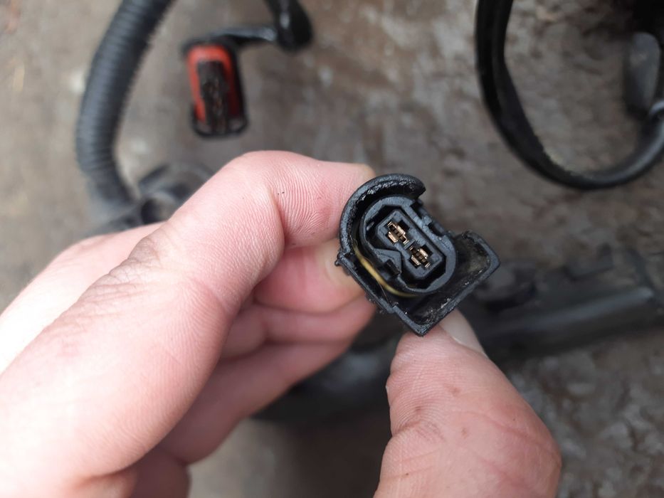 Підкапотка підкапотна проводка провода мотора Тойота Авенсіс т25 2.2