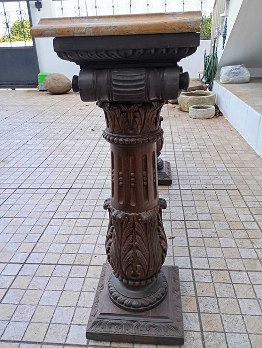 Aparador Antigo Consola Colunas Talhadas a Mão Pedra Rara do Mar Egeu