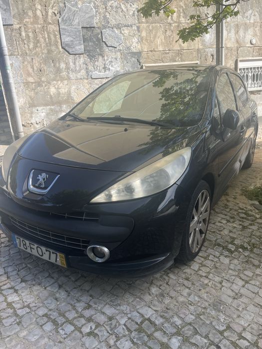 Vende se bom preco