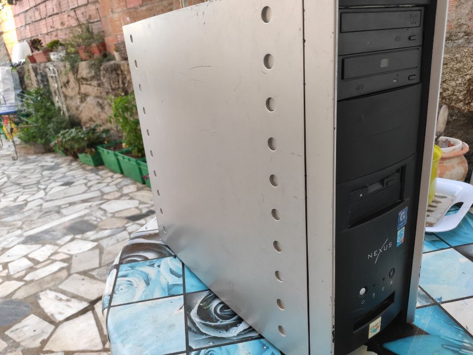 PC Nexus Chip7 - Pentium 4 3.4 GHZ, 4GB RAM e Nvidia Geforce 6200TC