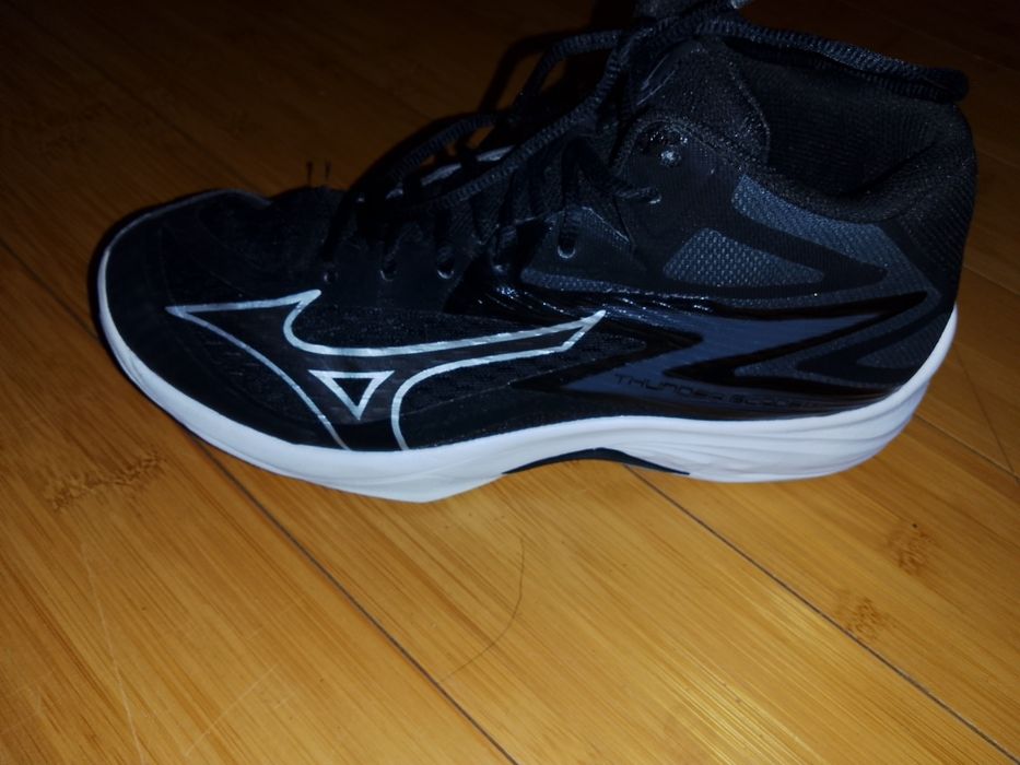 Mizuno Thunder Blaze Z Mid