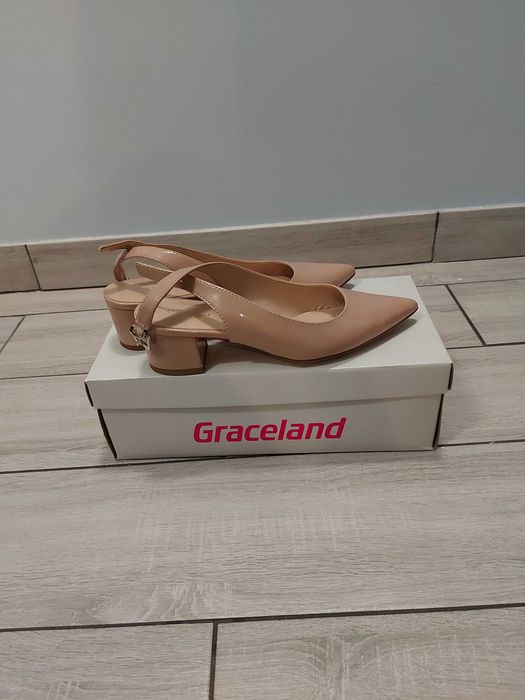 Buty r.36 na delikatnym obcasie