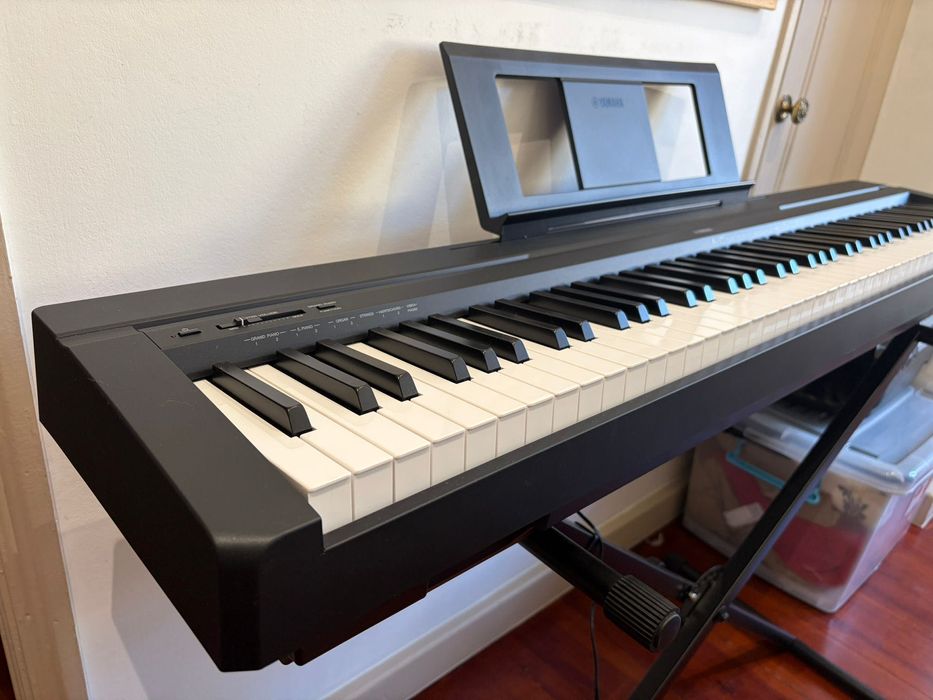 Piano YAMAHA P45