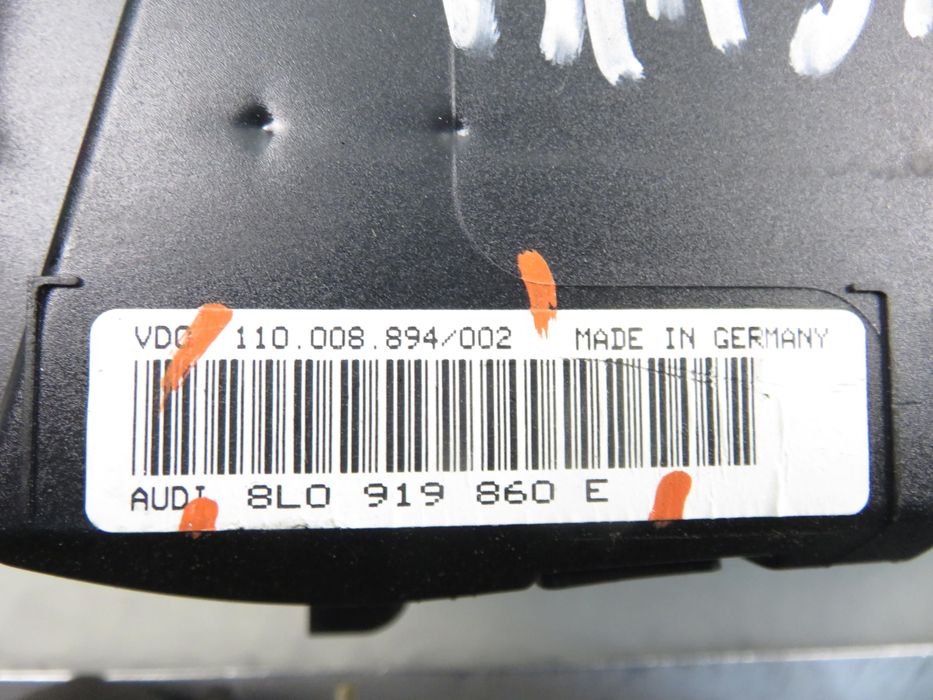 Licznik Audi A3 (8l1) 1.8 - Agn