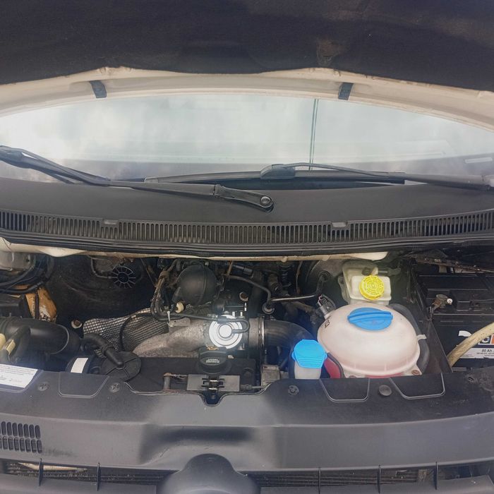 VW Transporter - T5 - 1.9 TDI