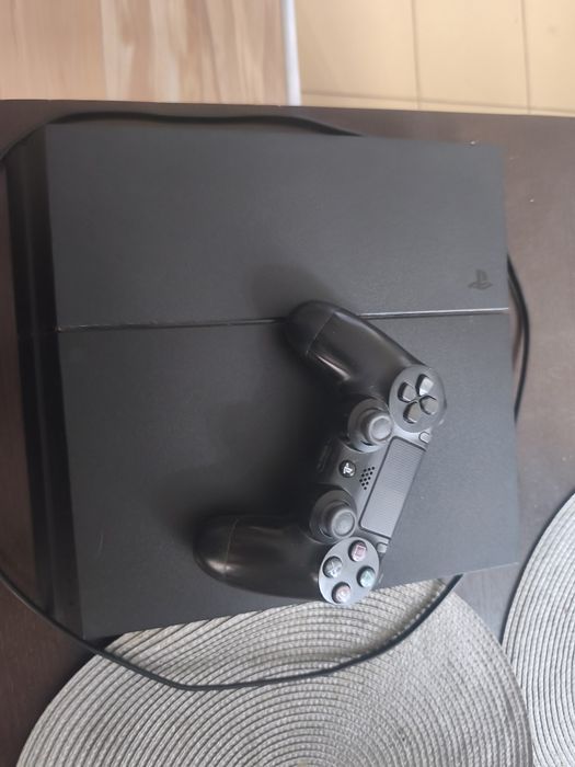 PlayStation 4 wersja Fat
