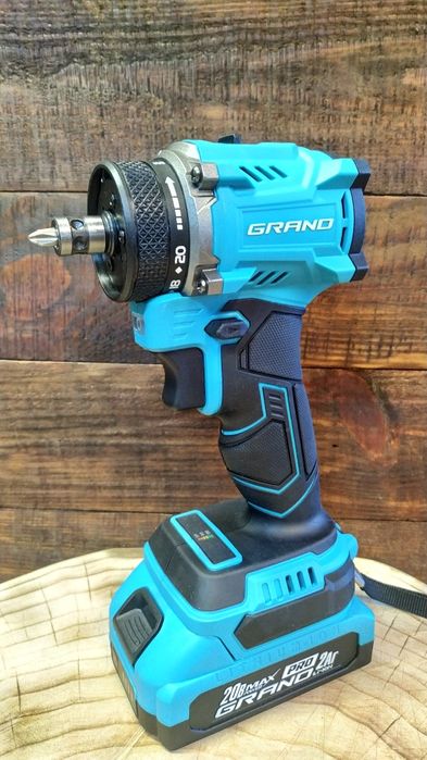 Шуруповерт ДА 20/2 DFR Гранд з'ємний патрон  Чехія +комплект насадок.