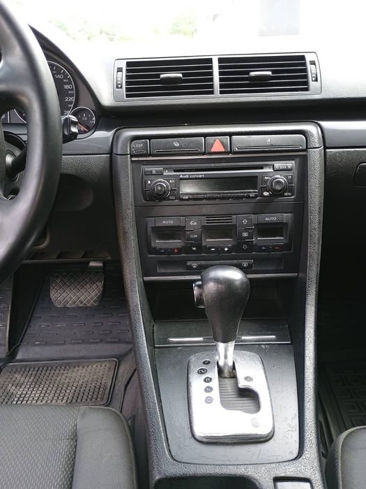 Audi А4 Б6 2002 Audi A4 B6 2002