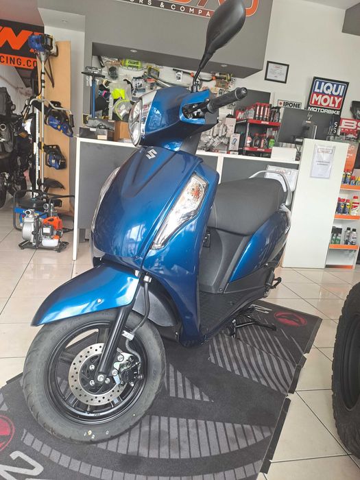 Suzuki Adress 125