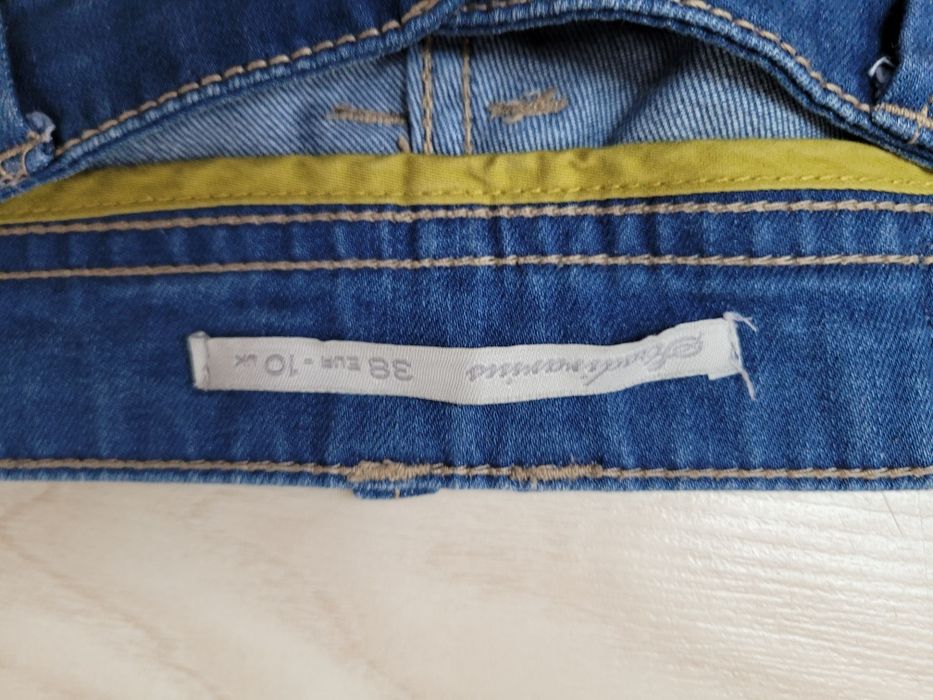 Spodnie jeansowe rurki Stradiwarius r.M