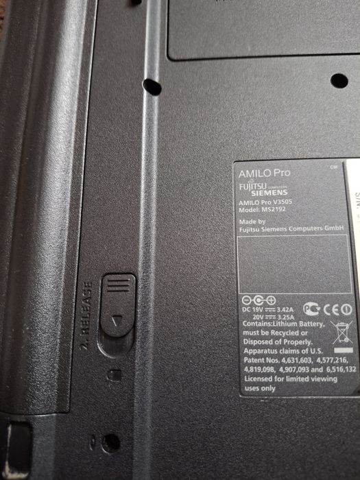 Laptop Fijitsu Siemens sprawny nowa bateria i ladowarka