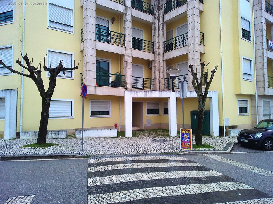 ALUGO Apartamento  em Ferreira Zêzere  T2