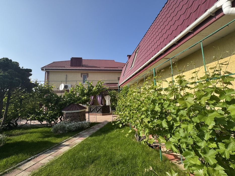 Добротний, облаштований будинок Р-н Масляниківка.