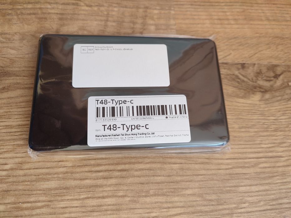 Obudowa na dyski SATA 2,5'': SSD / HDD. Złacze: USB-C (USB 3.1)