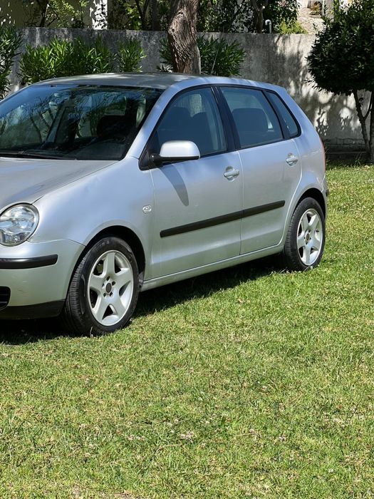 2004 Vw polo 1.2 12v a gasolina 230 mil km Está como novo !!! Tem ac