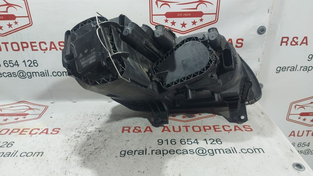 Óticas Faróis Frente Frontal Esquerda VW Touran 2003 a 2015  Original