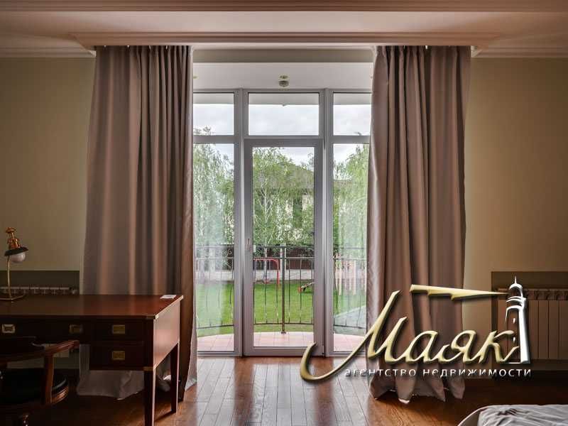 Безупречный дом на Великом Лугу.