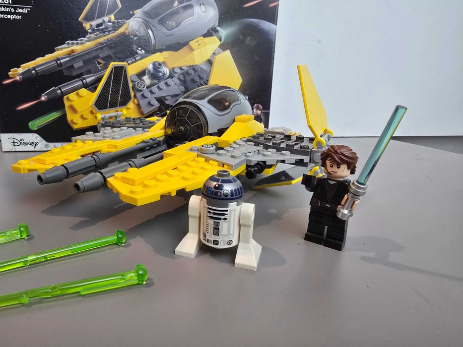 Lego Star Wars 75281 e 75248